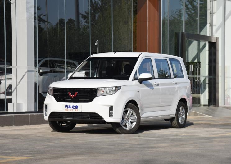  五菱汽车,五菱宏光PLUS