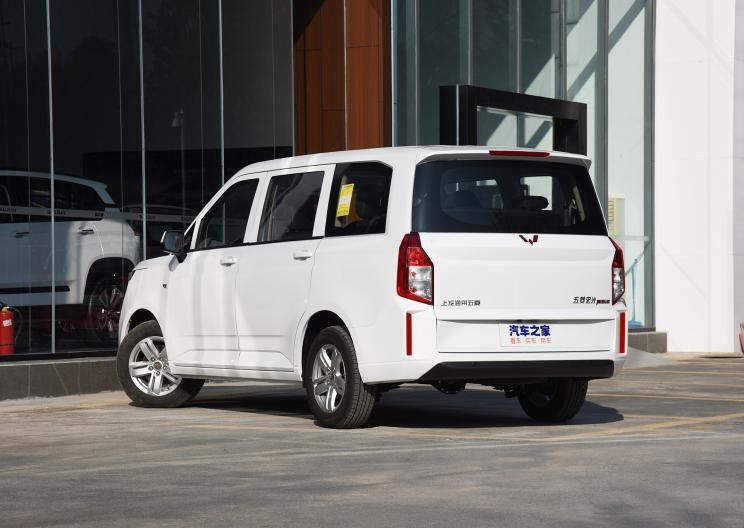  五菱汽车,五菱宏光PLUS