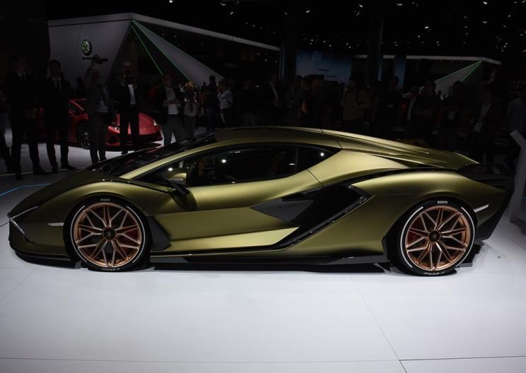  兰博基尼,Aventador