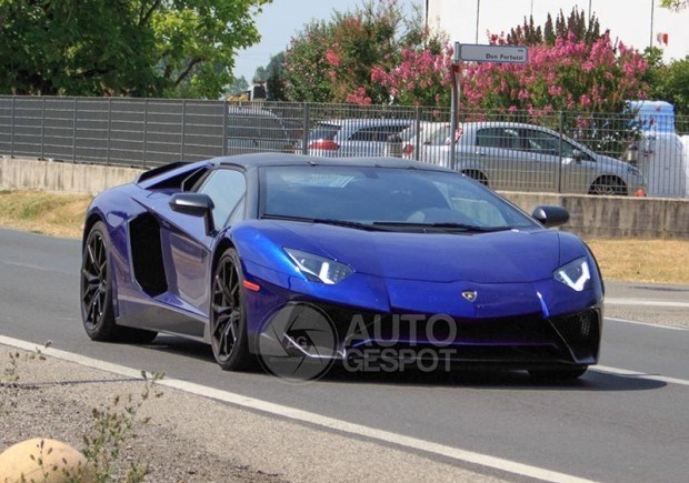  兰博基尼,Aventador