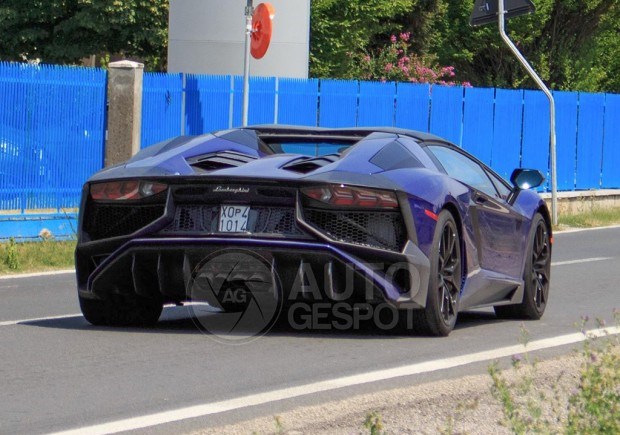  兰博基尼,Aventador